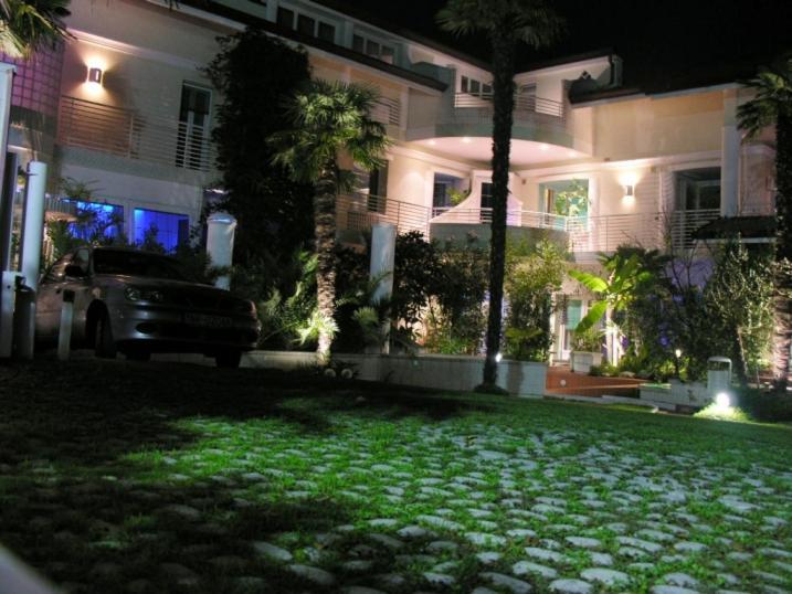 Residenza Zaccolo Apartment Lignano Sabbiadoro Bagian luar foto